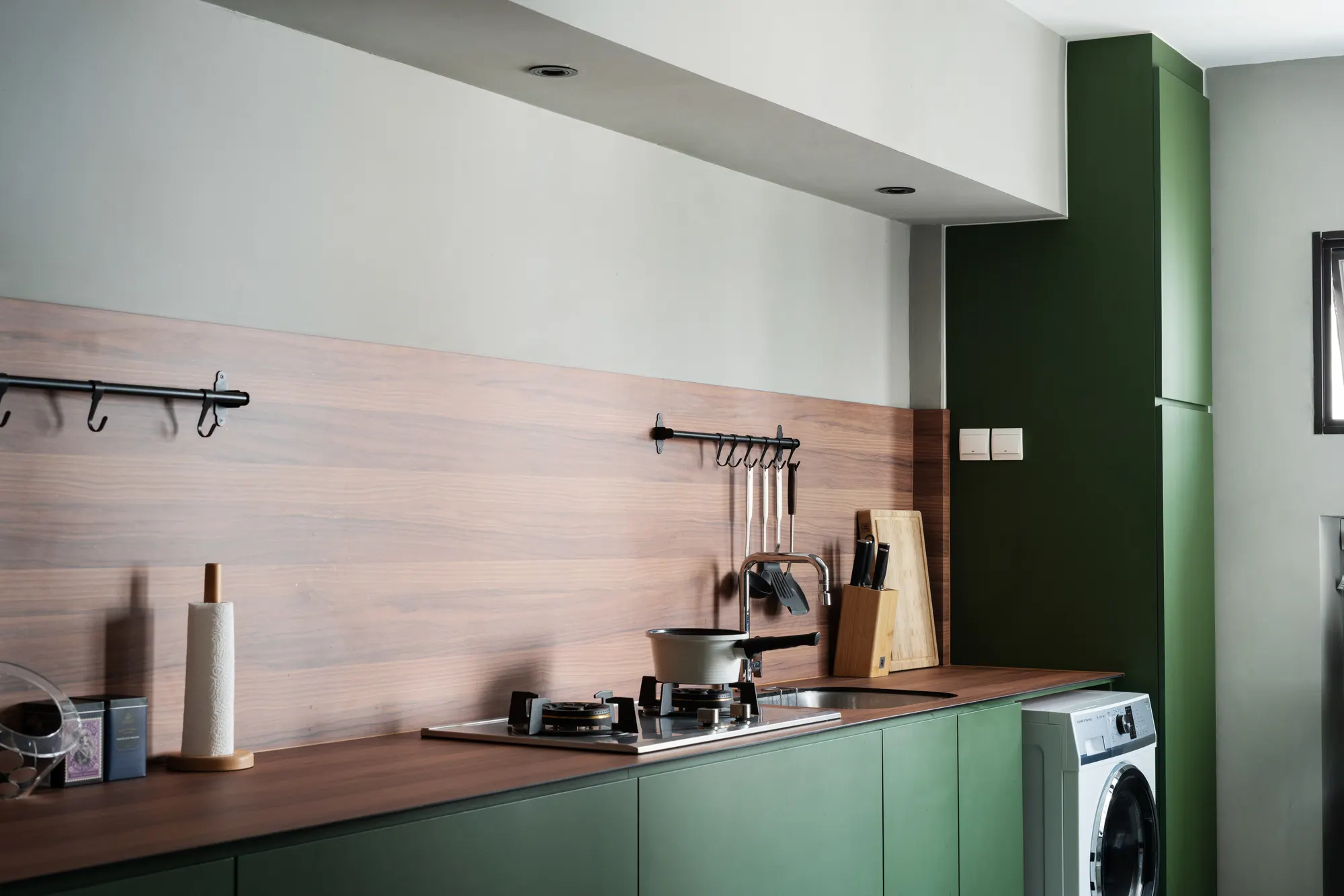 HDB interior design at Anchorvale Road by Earth Interior Design — photo 2