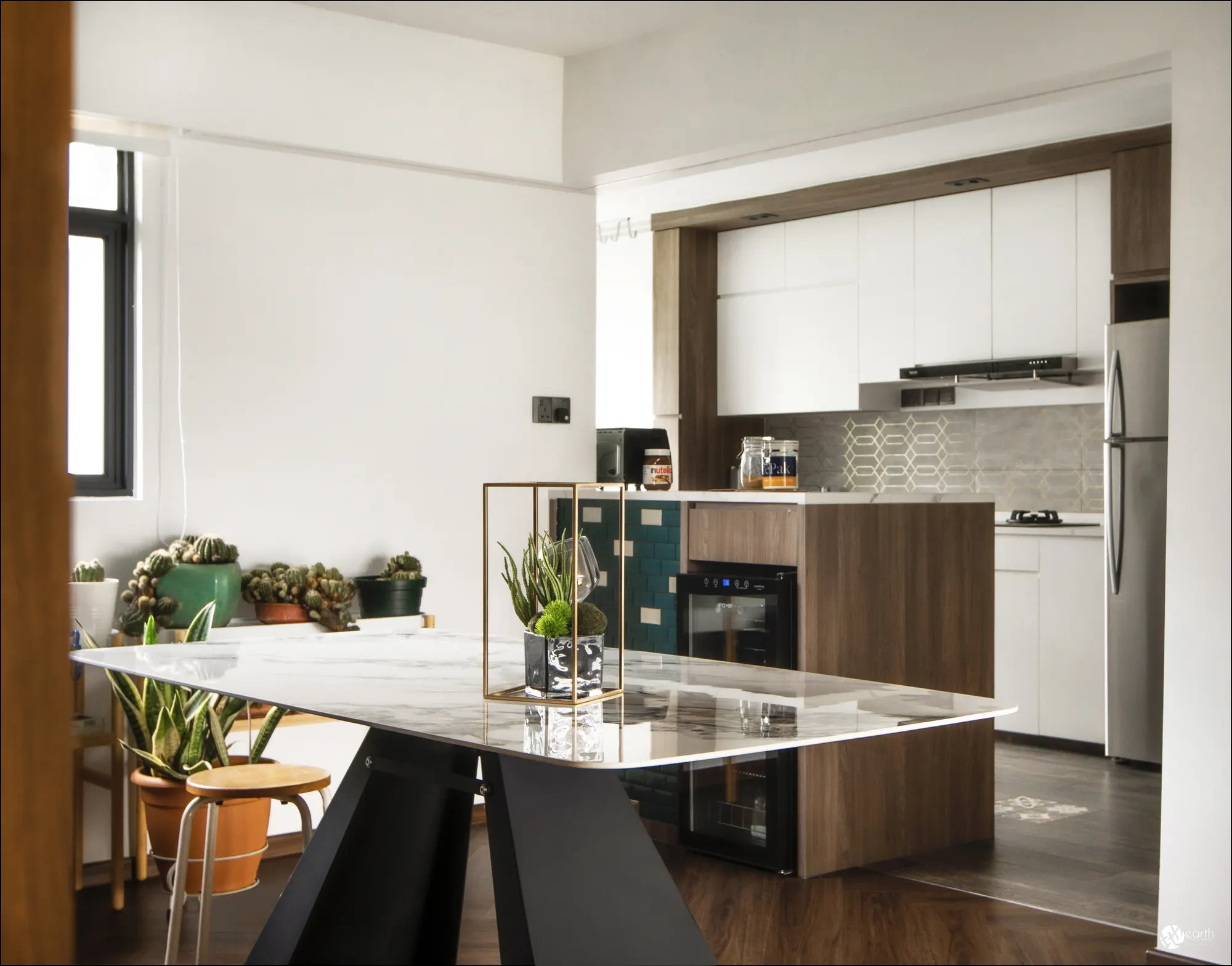 Bedok North Avenue 1: HDB renovation by Earth Interior Design