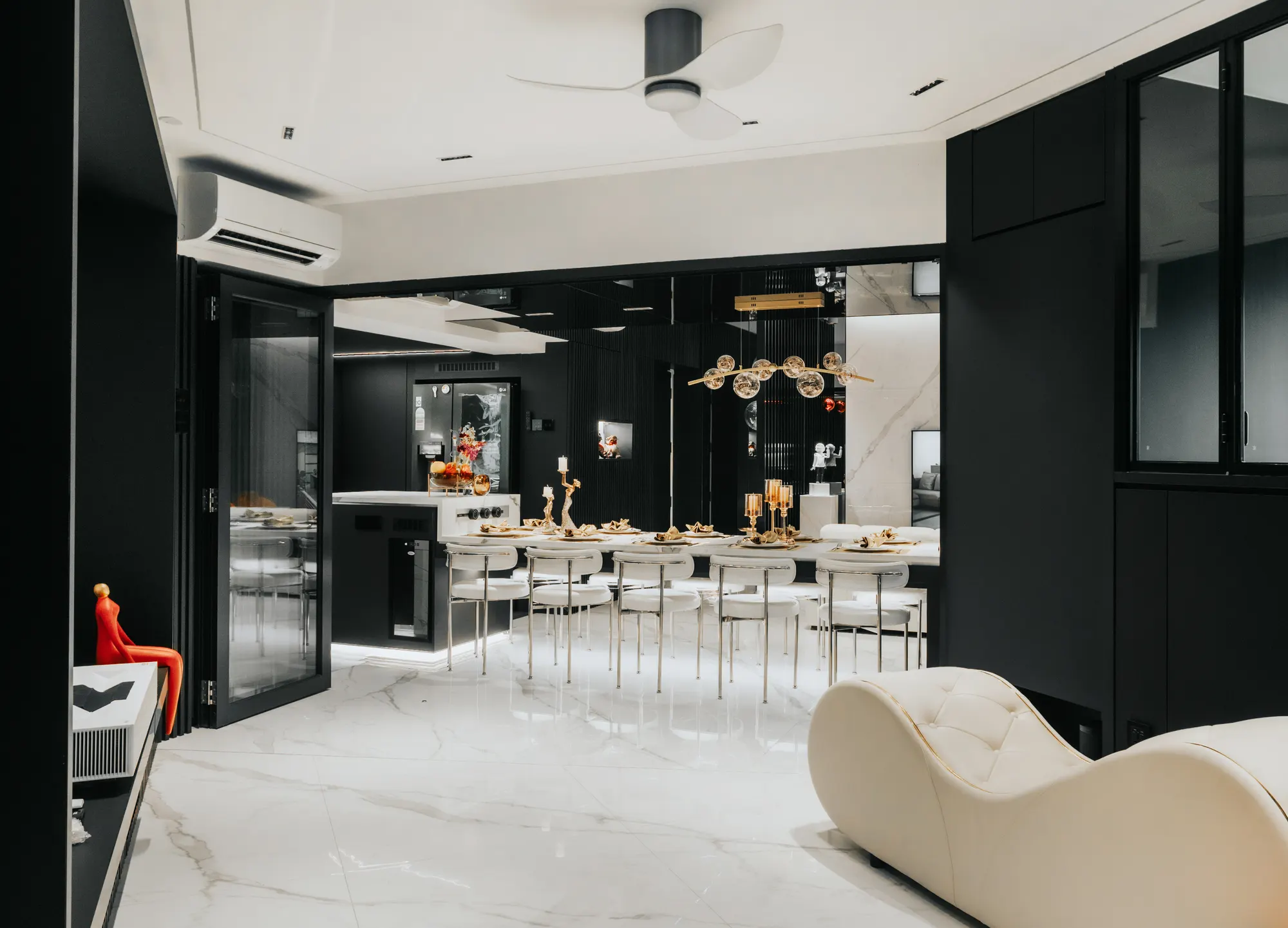HDB interior design at Bukit Batok Street 25 by Earth Interior Design — photo 7
