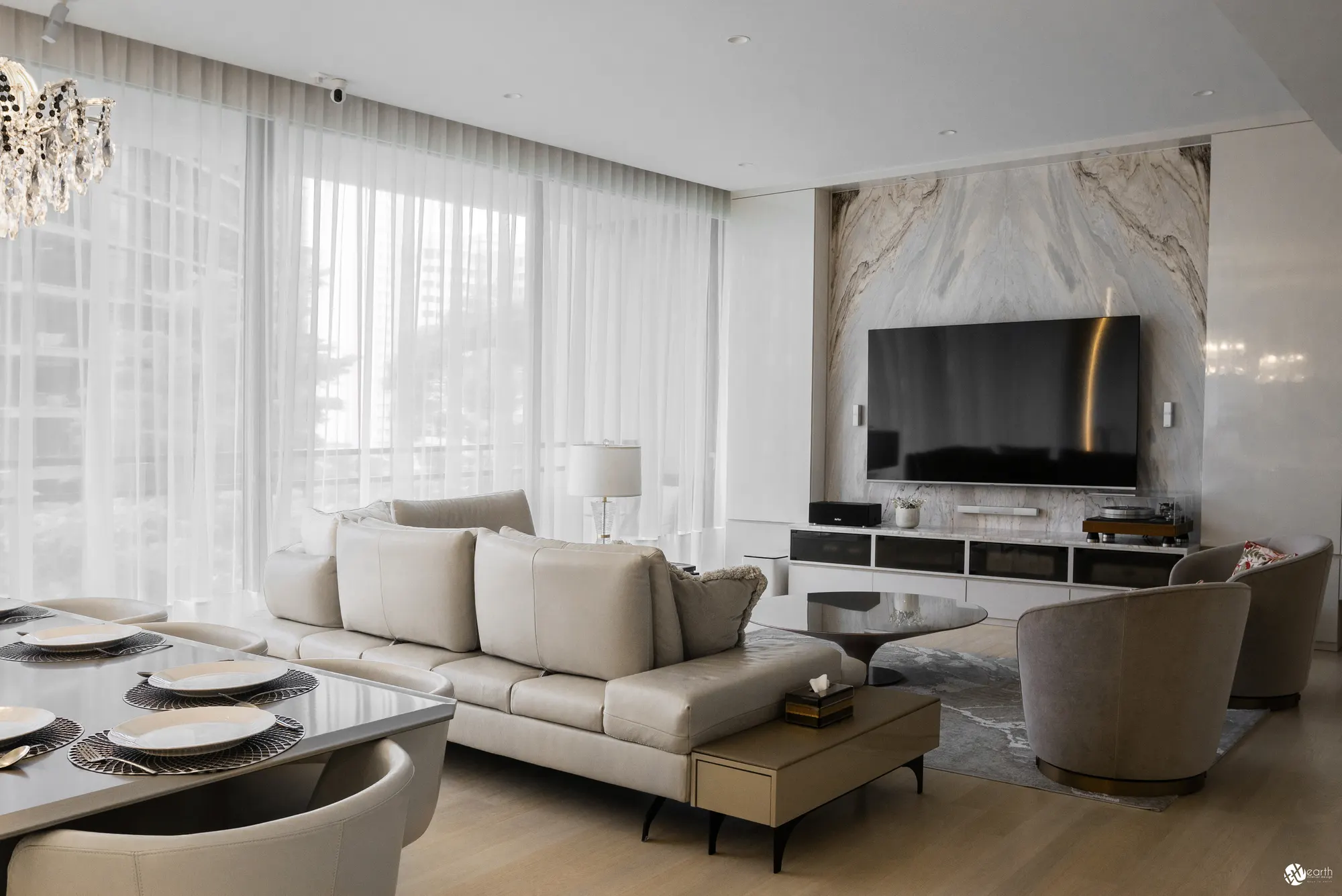 Cairnhill Circle: Condo renovation by Earth Interior Design