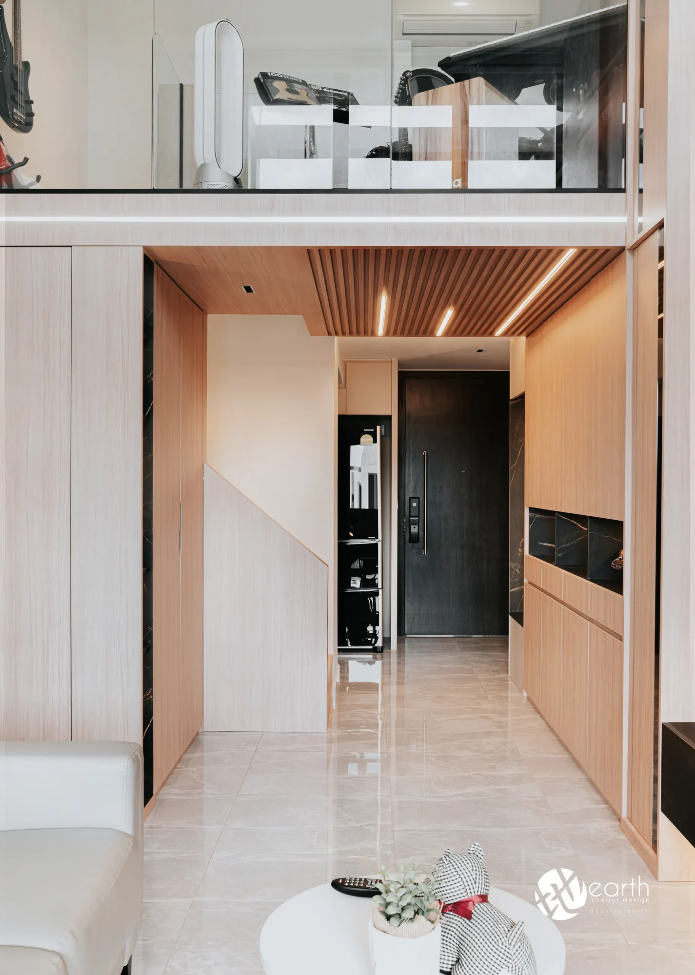Canberra Drive: HDB renovation by Earth Interior Design